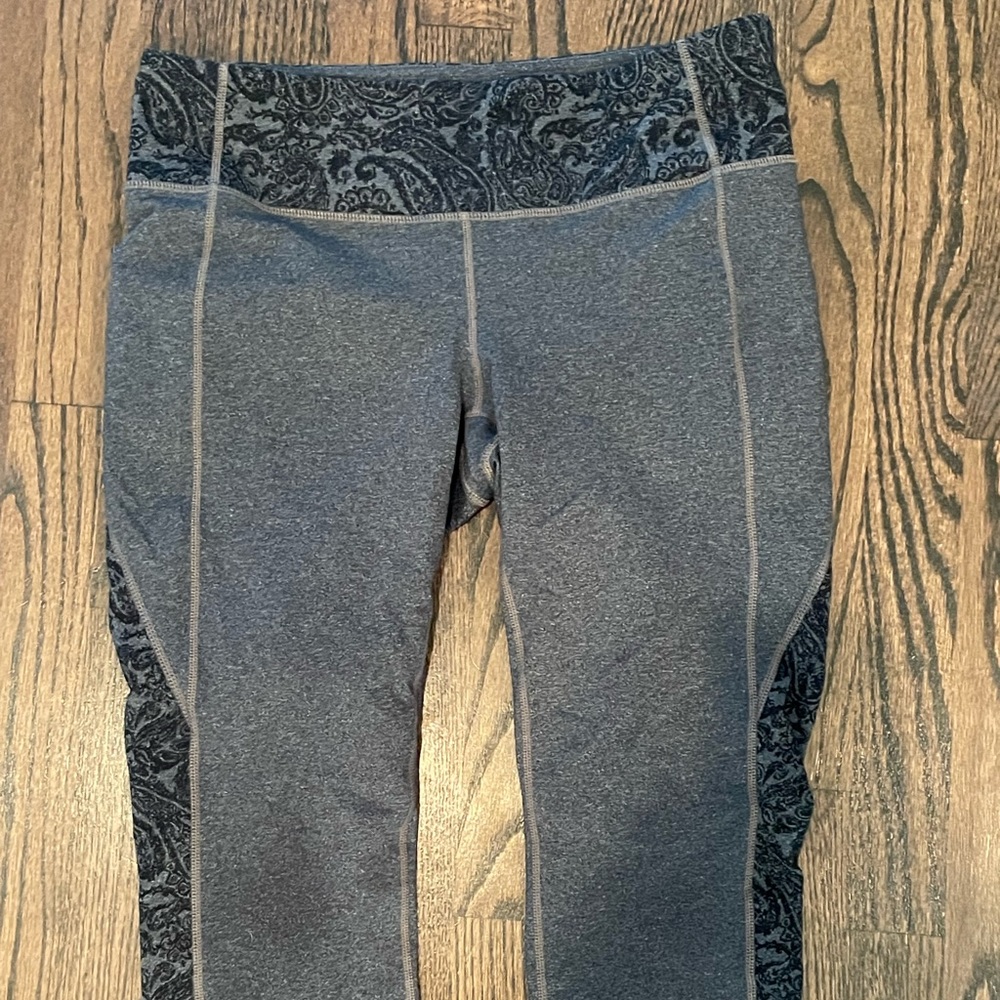 Athleta capris